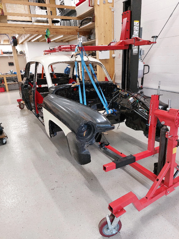 Kesäkuu 25 jännitystä ilmassa.jpg