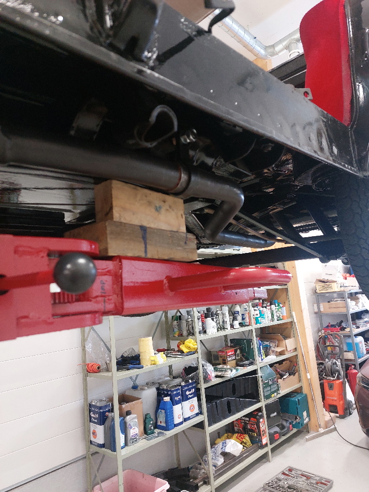 Helmikuu 26, pakoputki 2.jpg