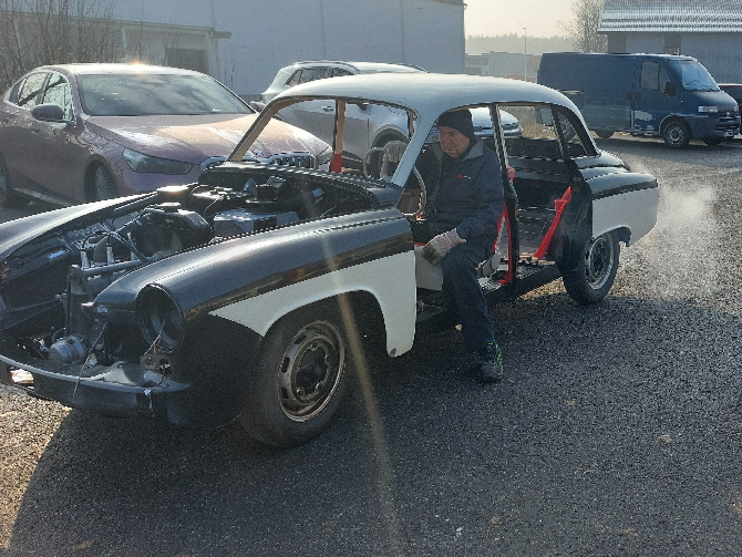 Maaliskuu 26, se käy ja kulkee.jpg